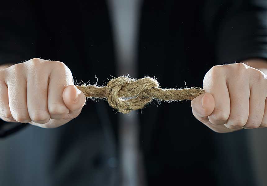 الوساطة والتحكيم  )الحلول البديلة للنزاعات)